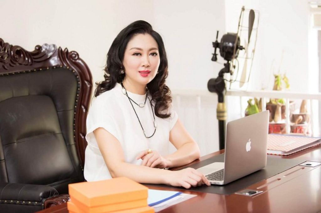nhiều năm kinh nghiệm chụp hình profile cá nhân