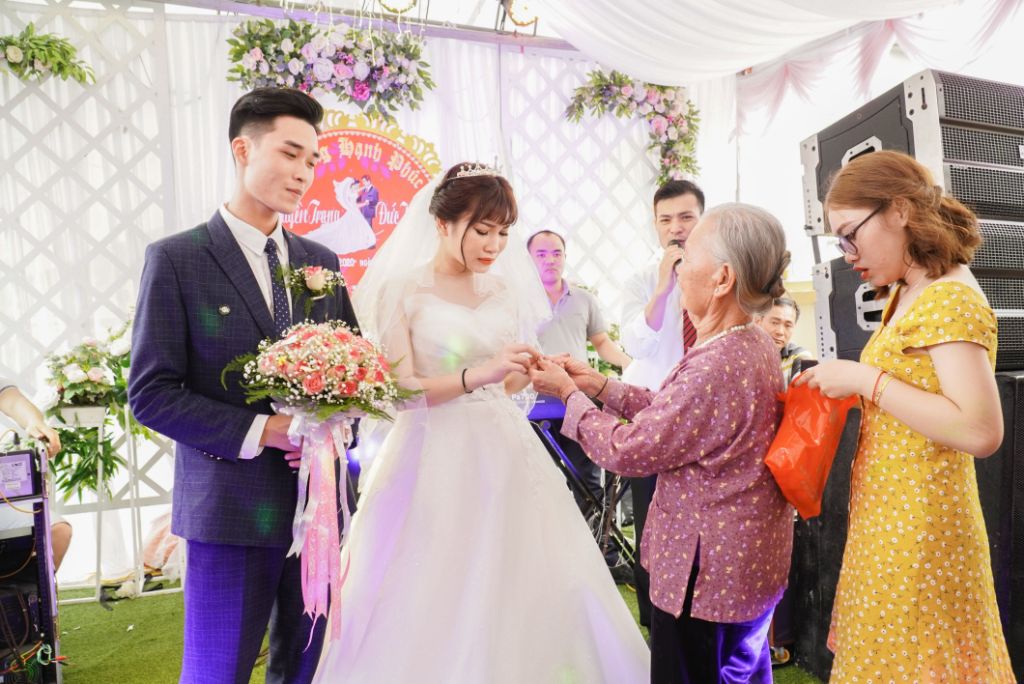 Studio nào chụp ảnh cưới phóng sự đẹp tại Đà Nẵng Media Đà Nẵng - Địa chỉ chụp phóng sự cưới đáng tin cậy dành cho các cặp đôi sắp cưới