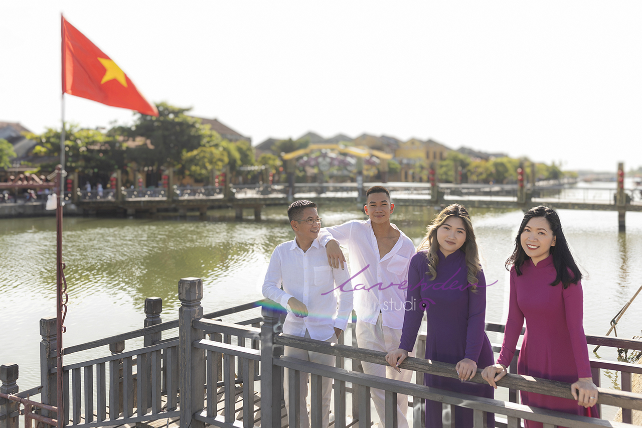 Chụp ảnh áo dài gia đình ở Hội An đẹp và rẻ Chụp ảnh áo dài gia đình ở Hội An