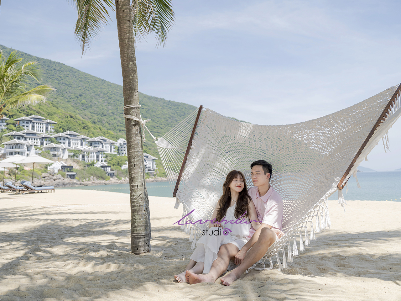 Chụp ảnh couple đẹp ở biển Đà nẵng