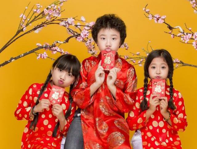 concept chụp ảnh Tết cho bé gái siêu dễ thương