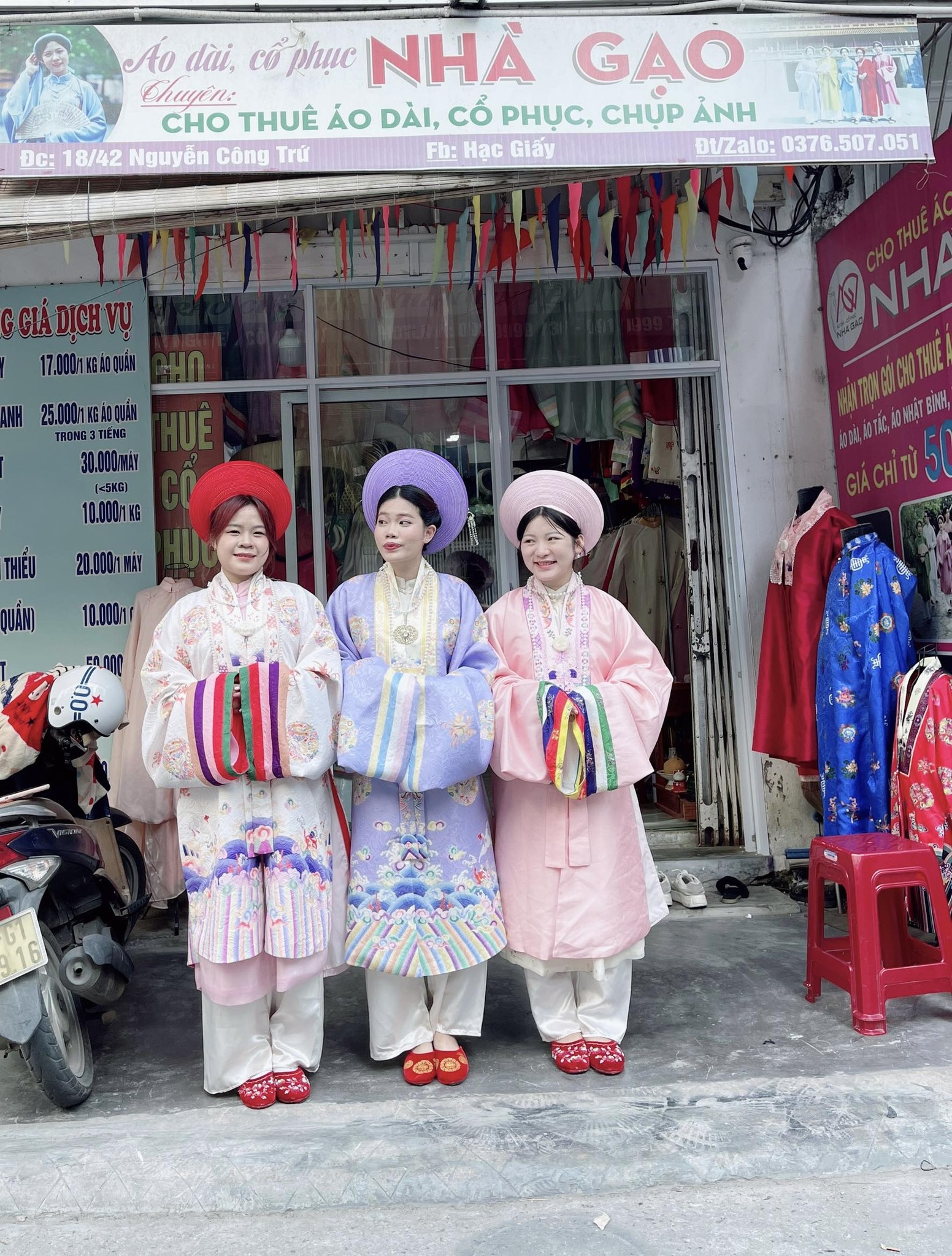 Cho thuê áo dài cổ phục giá rẻ ở Nhà Gạo