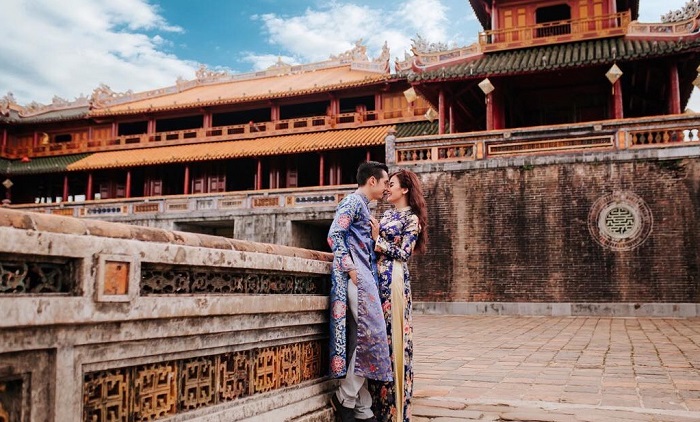 Chia sẻ 10 studio chụp ảnh couple Tết tại Huế 