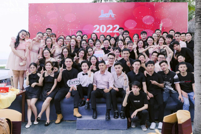 Hướng dẫn lựa chọn studio chụp ảnh year end party uy tín tại Hội An