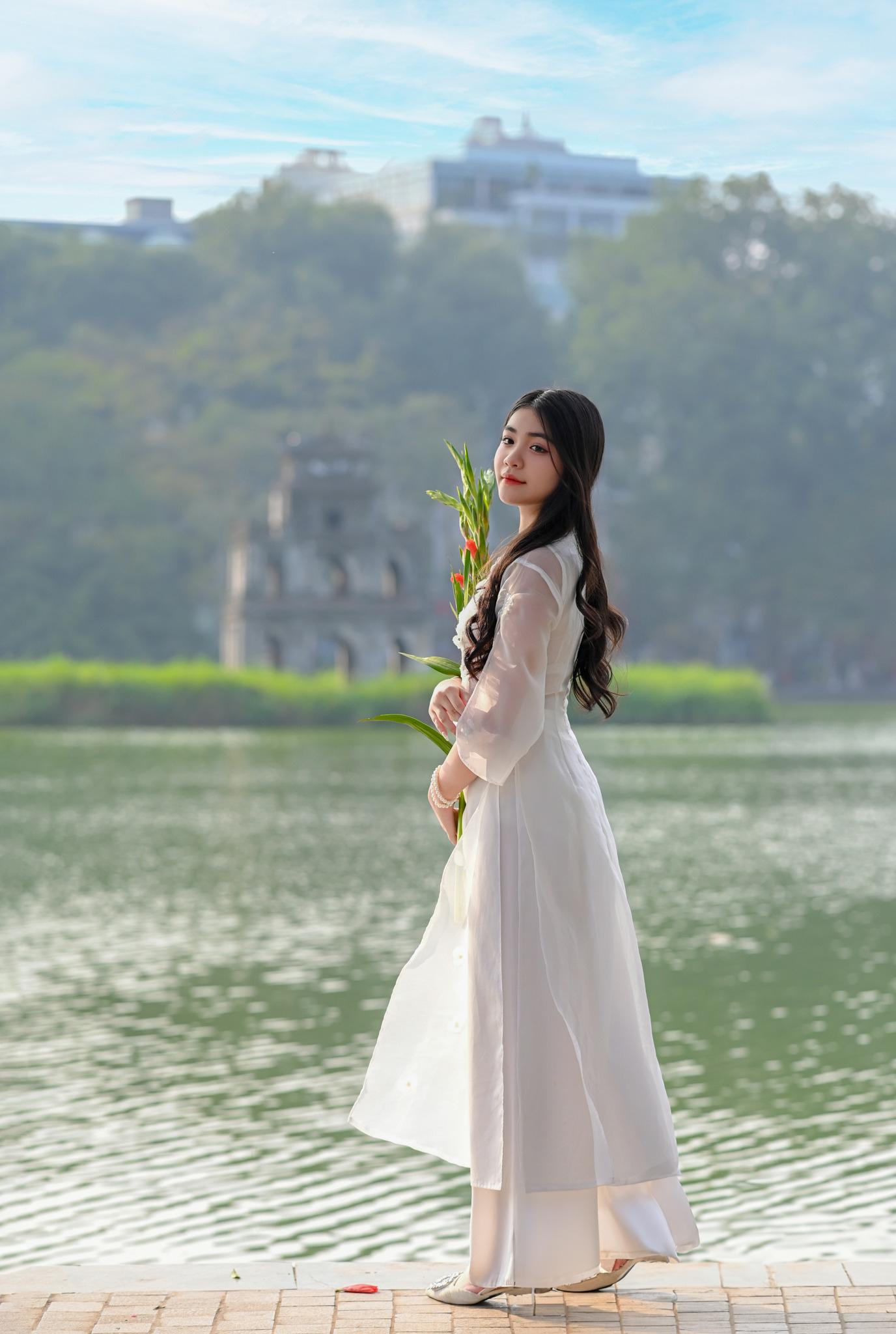 Chi phí chụp ảnh áo dài ngoại cảnh tại Hà Nội giá rẻ Chi phí chụp ảnh áo dài ngoại cảnh tại Hà Nội giá rẻ