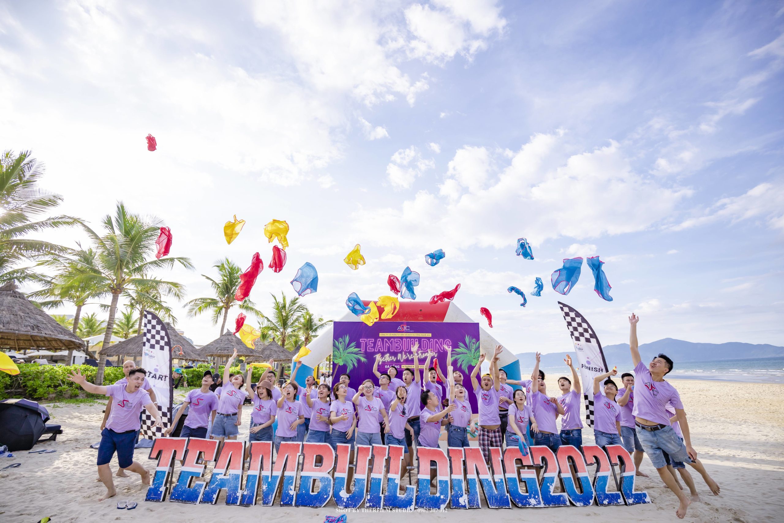 Tìm kiếm dịch vụ quay phim teambuilding giá rẻ tại Nha Trang Tìm kiếm dịch vụ quay phim teambuilding giá rẻ tại Nha Trang