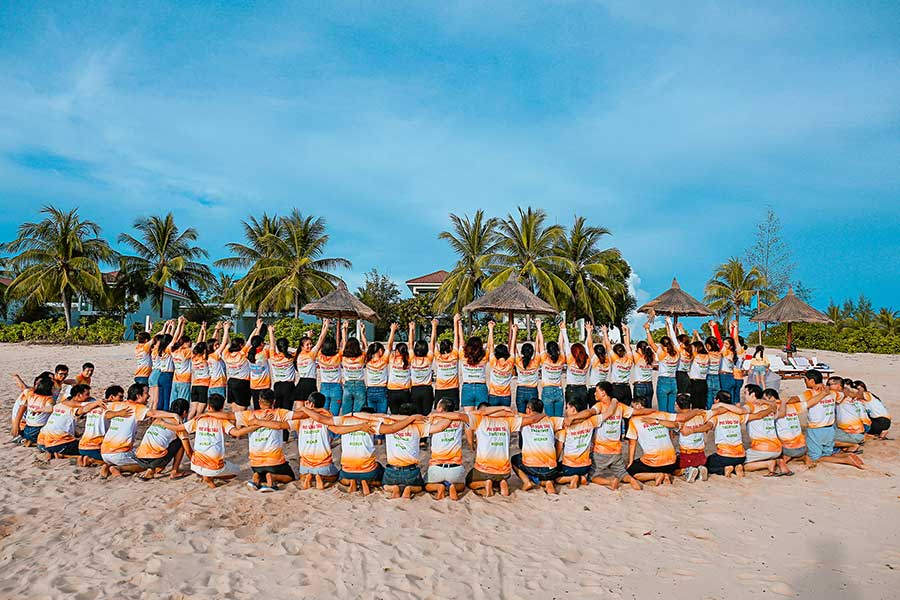 Tìm kiếm dịch vụ quay phim teambuilding giá rẻ tại Nha Trang Tìm kiếm dịch vụ quay phim teambuilding giá rẻ tại Nha Trang