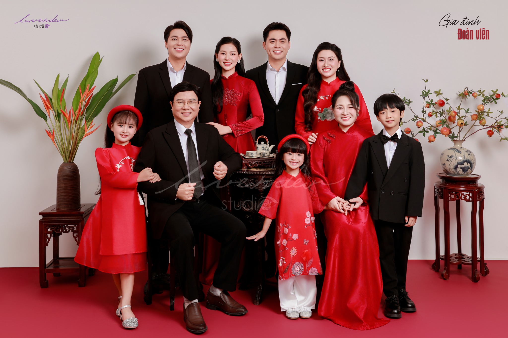 Chụp ảnh gia đình Tết 2026: Khi cả nhà cùng nhau ghi dấu yêu thương