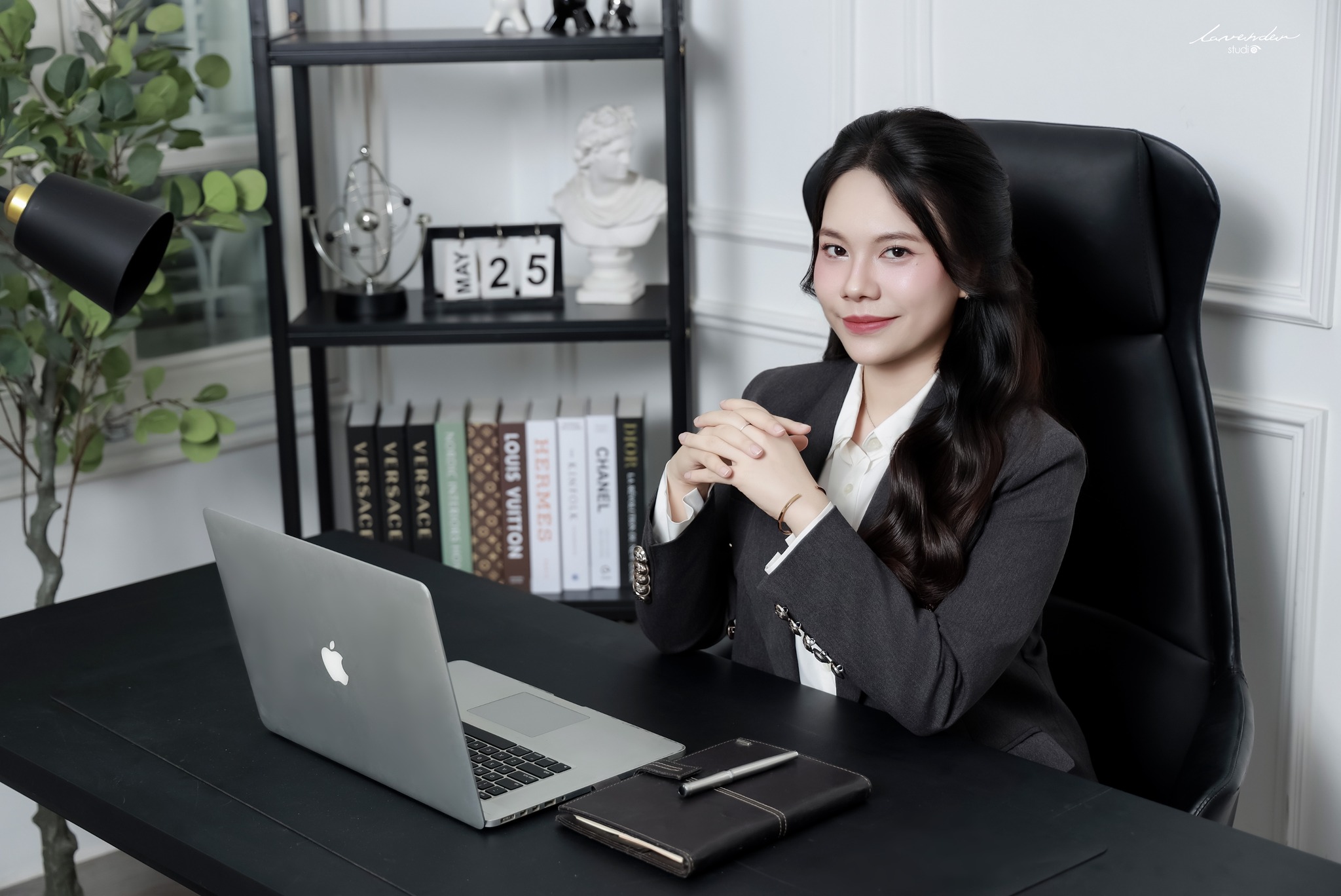 Concept chụp hình chân dung 2026 cho CEO, Founder và Nhà quản lý Concept chụp hình chân dung 2026 cho CEO, Founder và Nhà quản lý