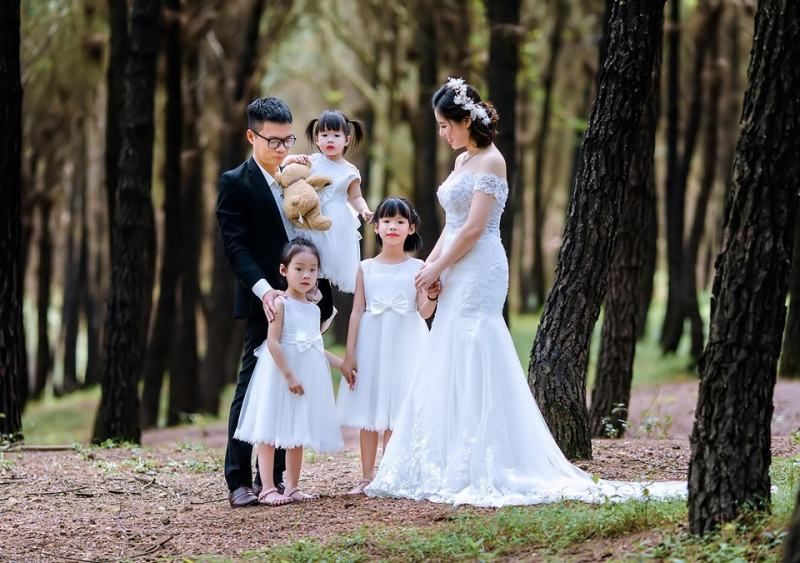Studio Chụp Ảnh Gia Đình Huế 2026 Uy Tín, Giá Tốt Studio Chụp Ảnh Gia Đình Huế 2026 Uy Tín, Giá Tốt