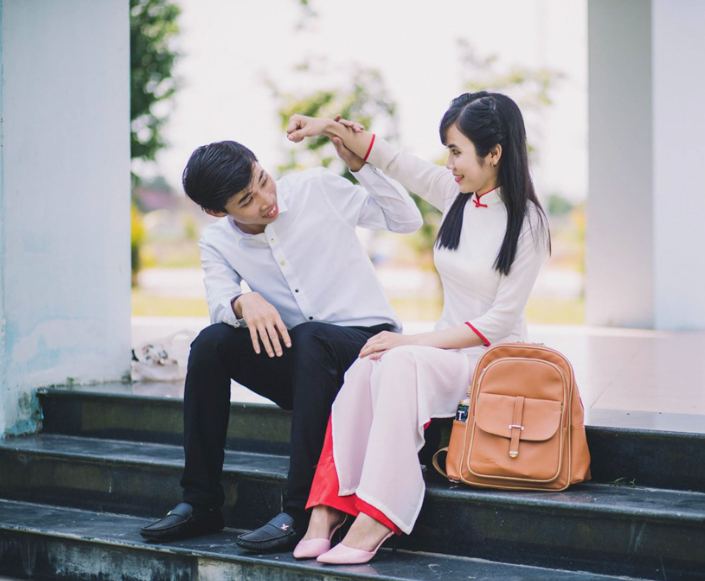 Chụp ảnh couple áo dài 2026 – Concept thanh xuân được yêu thích Chụp ảnh couple áo dài 2026 – Concept thanh xuân được yêu thích