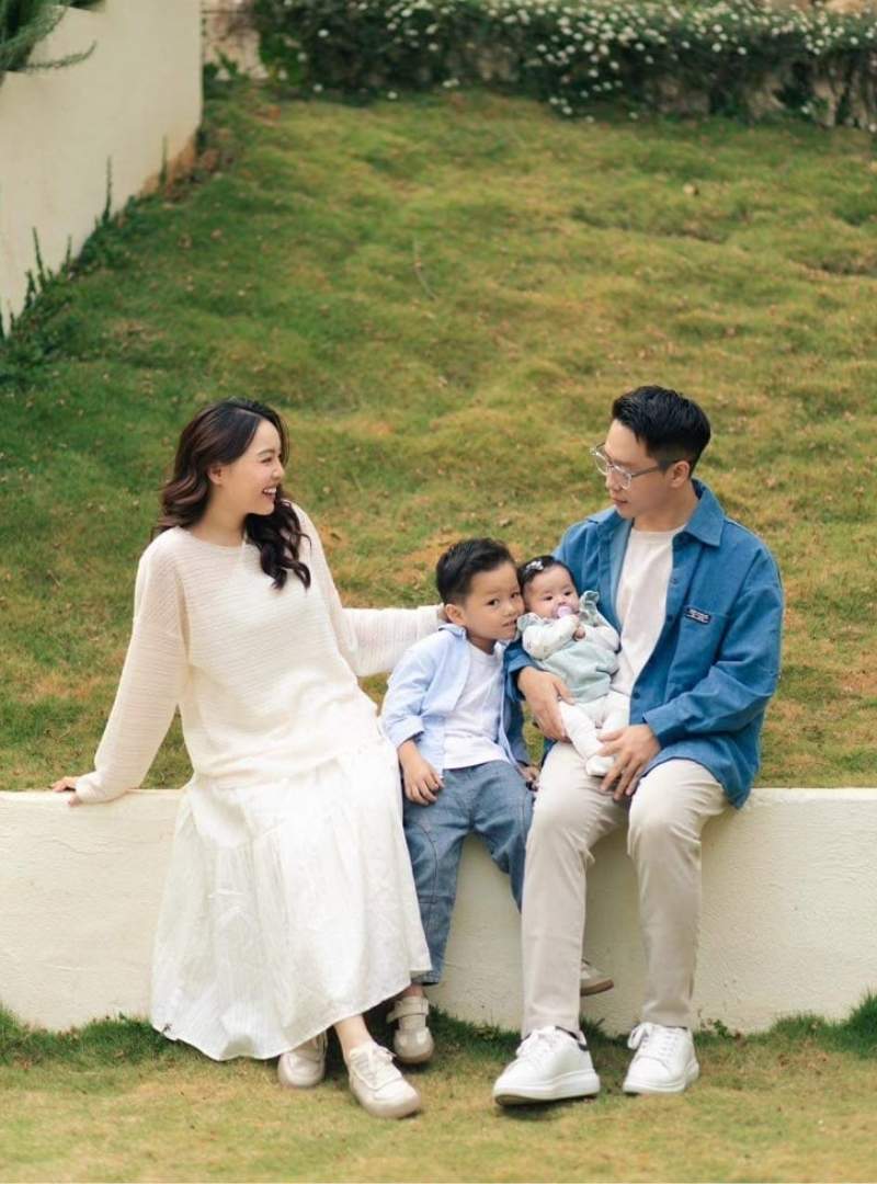 Chụp Ảnh Gia Đình Mùa Hè Tự Nhiên, Không Gượng Ép