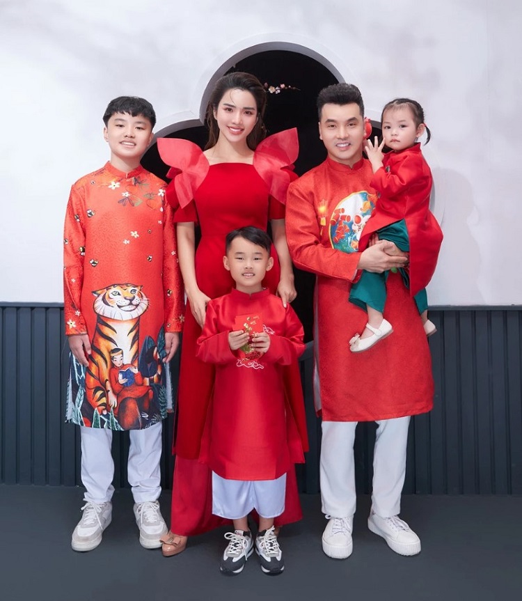 6 xu hướng concept gia đình Tết đậm chất riêng (1) 6 xu hướng concept gia đình Tết đậm chất riêng (1)