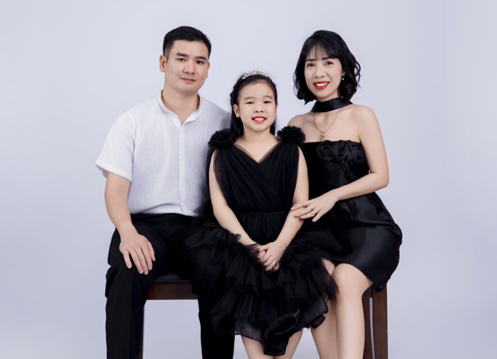Concept Gia Đình Studio Phông Trơn (2) Concept Gia Đình Studio Phông Trơn (2)