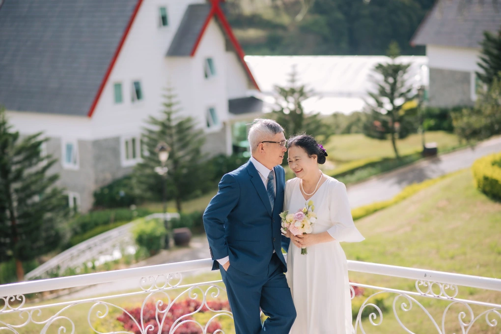 Lịch trình chụp ảnh kỷ niệm ngày cưới cho người lớn tuổi Lịch trình chụp ảnh kỷ niệm ngày cưới cho người lớn tuổi