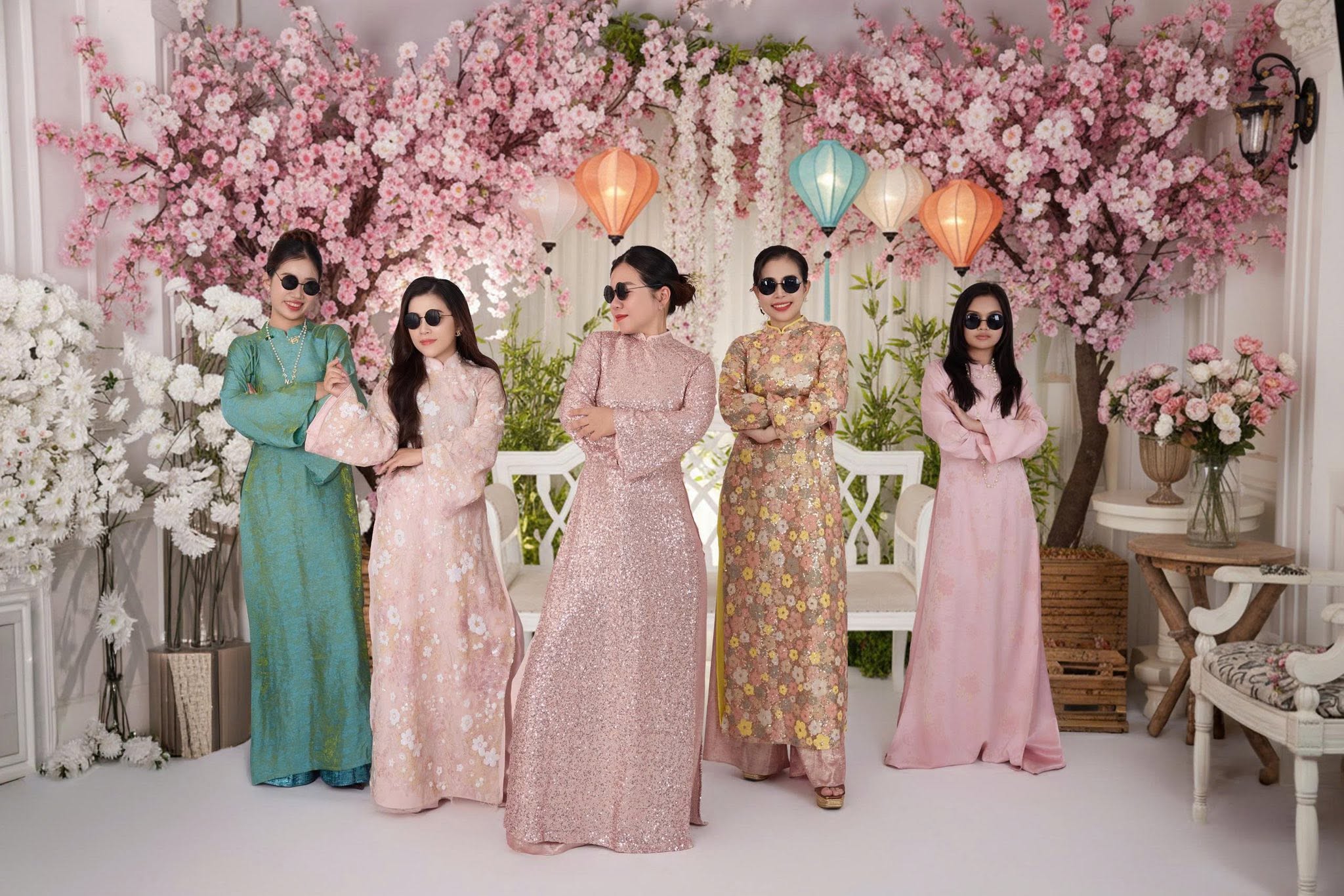 Mẹo Chọn Trang Phục Chụp Hình Gia Đình TPHCM (5) Mẹo Chọn Trang Phục Chụp Hình Gia Đình TPHCM (5)