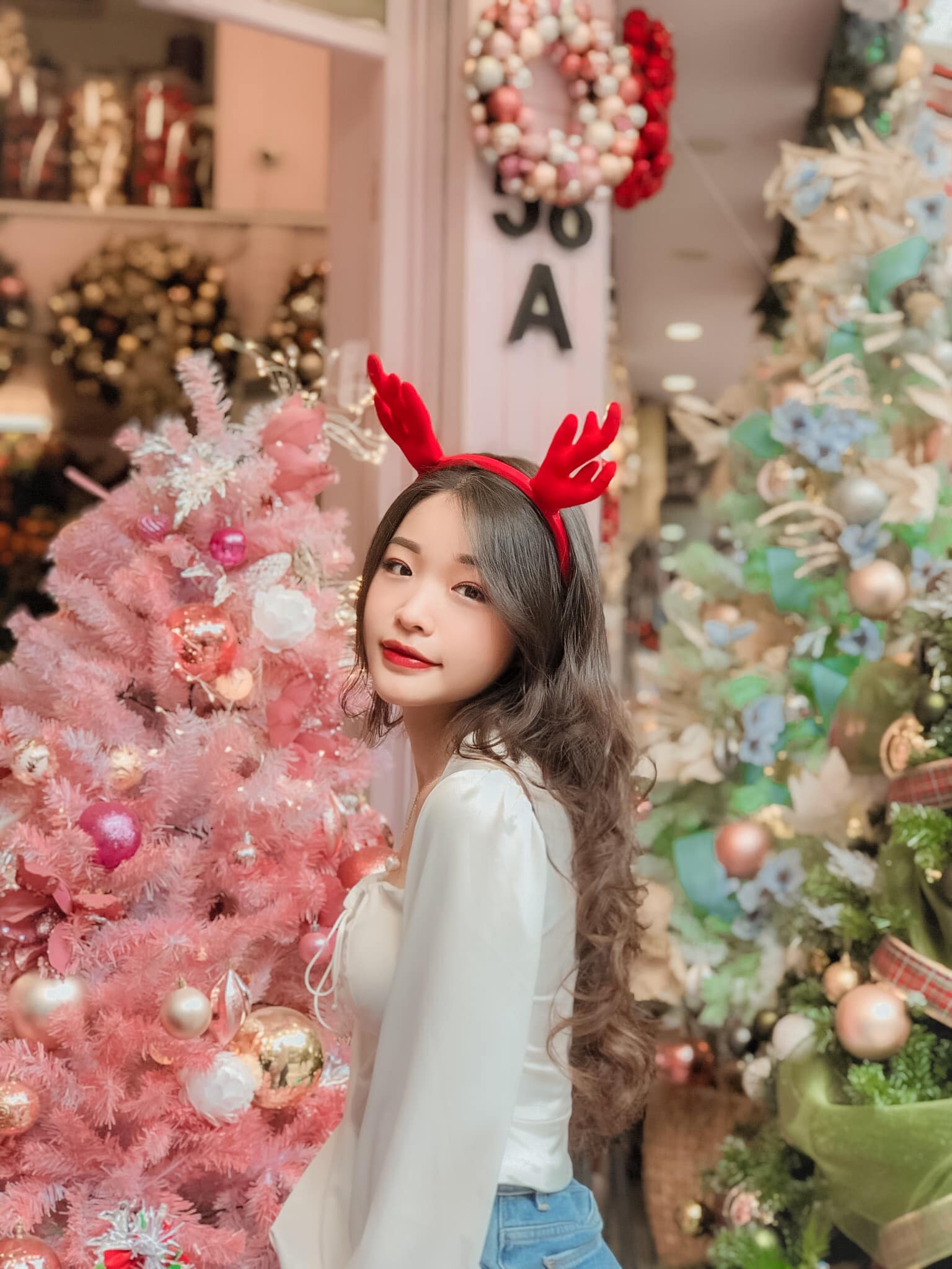 Bật mí góc sống ảo Noel hot nhất Hà Nội cho giới trẻ