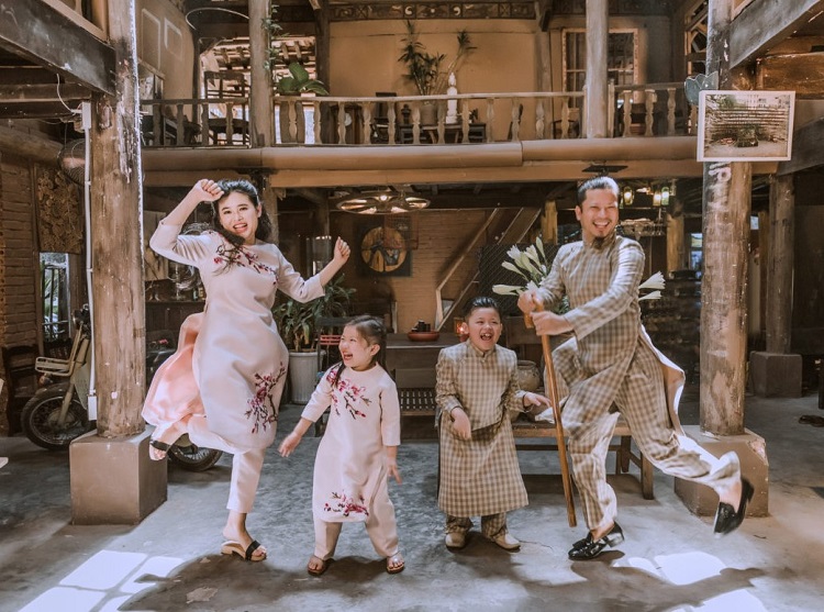 Bí Quyết Phối Đồ Concept Gia Đình Vintage (5)